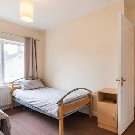 Quarto em Acomodações Particulares In Kimmage Dublin